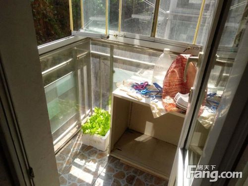 大连中山解放路中杰石葵小区二楼房源点评 简单装修、采光无挡、户型好用